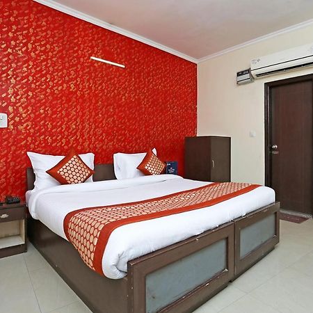 Hotel Aero Look à New Delhi Extérieur photo