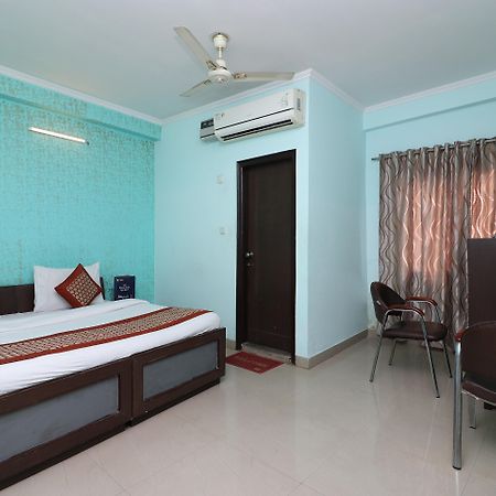 Hotel Aero Look à New Delhi Extérieur photo