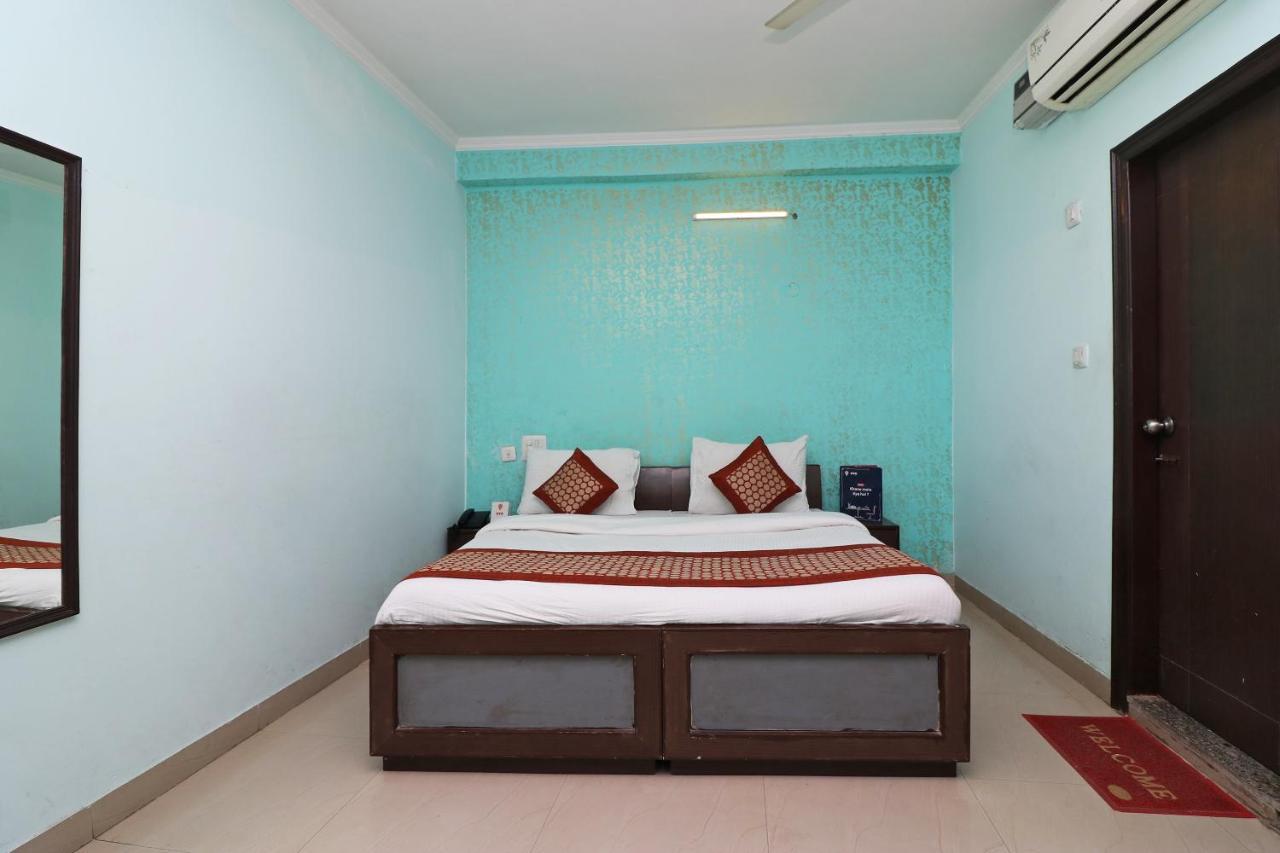 Hotel Aero Look à New Delhi Extérieur photo