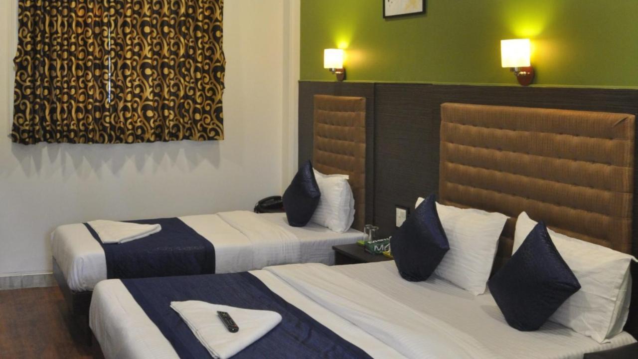 Hotel Aero Look à New Delhi Extérieur photo