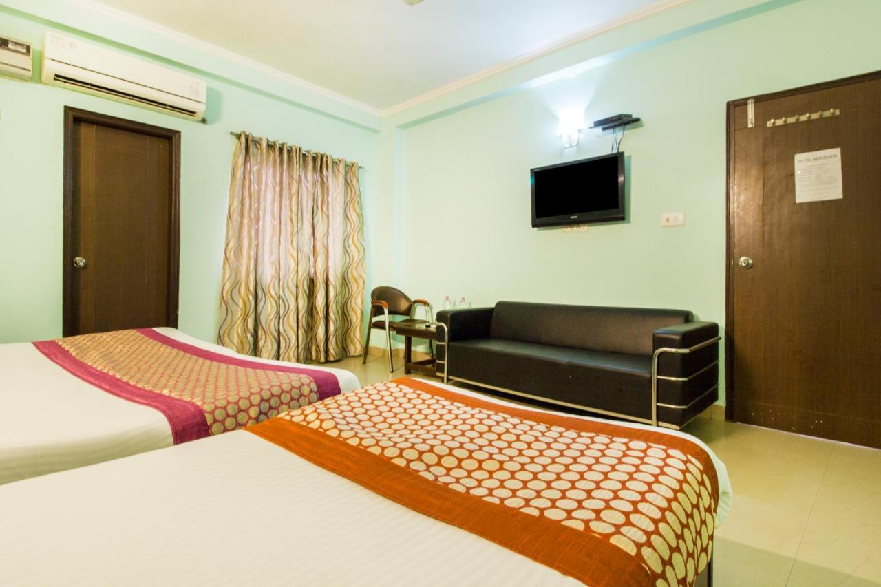 Hotel Aero Look à New Delhi Extérieur photo